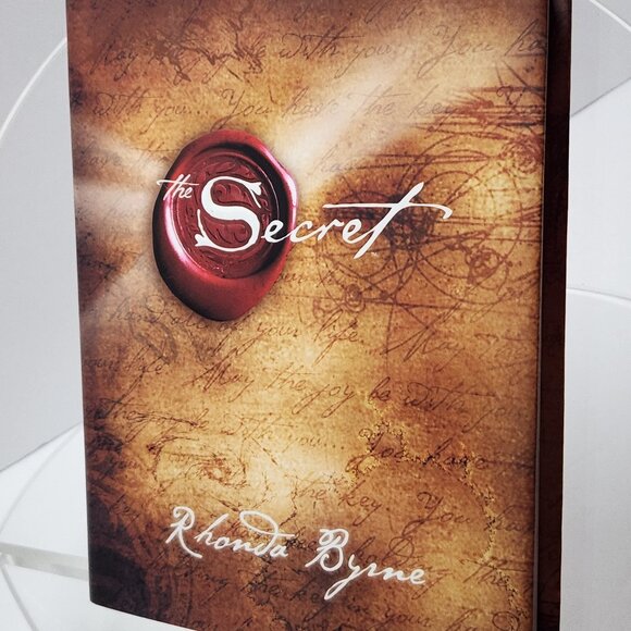 The Secret by Rhonda Byrne, Hardcover, UNREAD NEW - Picture 3 of 9